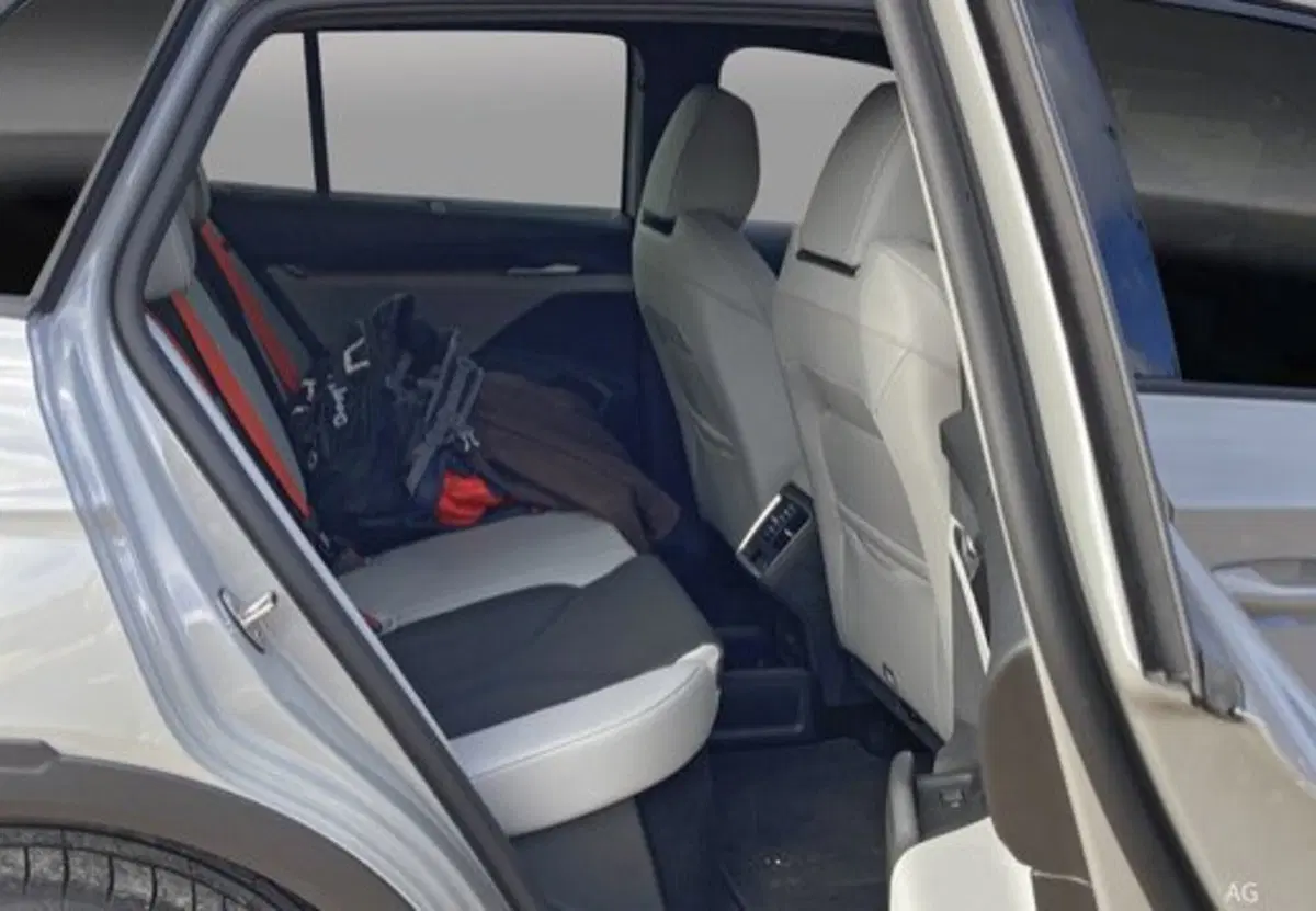 Skoda Elroq nuova a Avellino (11)
