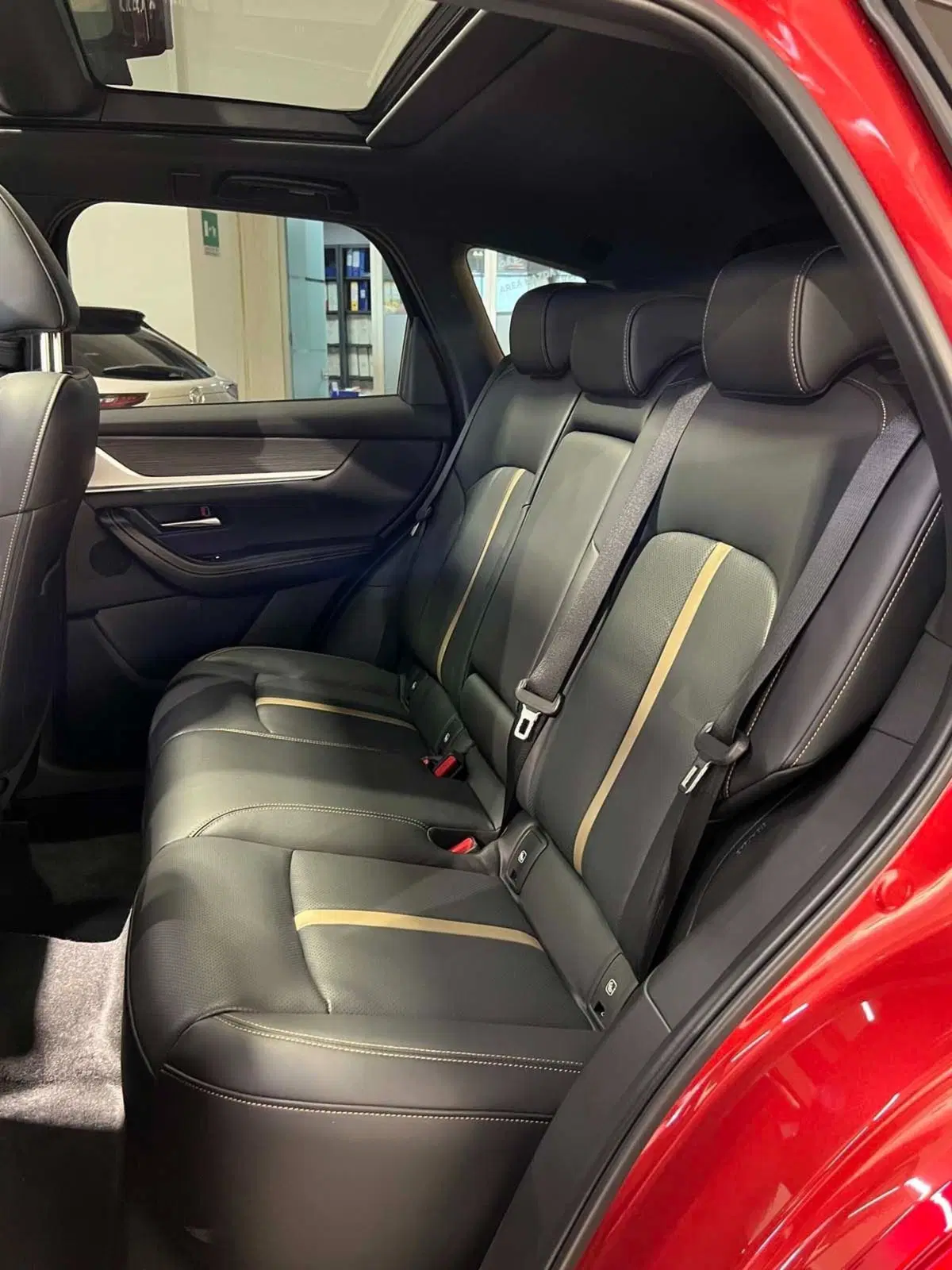 Mazda CX-60 nuova a Frosinone (5)