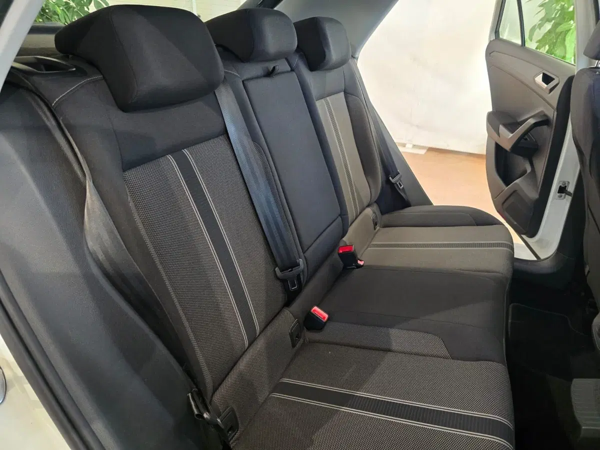 Volkswagen T-Roc usata a Rimini (11)