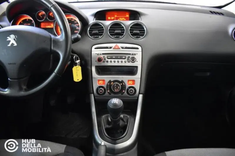 Peugeot 308 usata a Perugia (11)