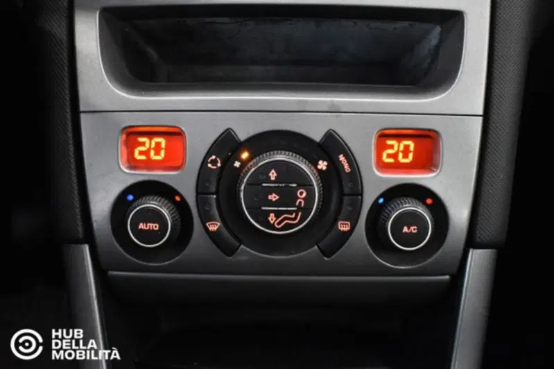 Peugeot 308 usata a Perugia (13)