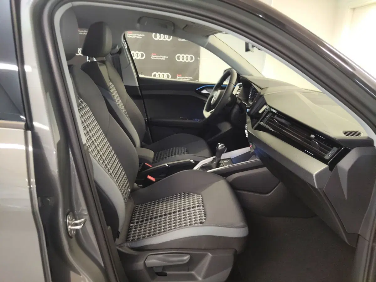 Audi A1 Sportback nuova a Modena (14)