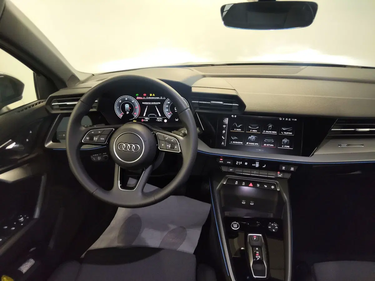 Audi A3 Sportback nuova a Modena (7)