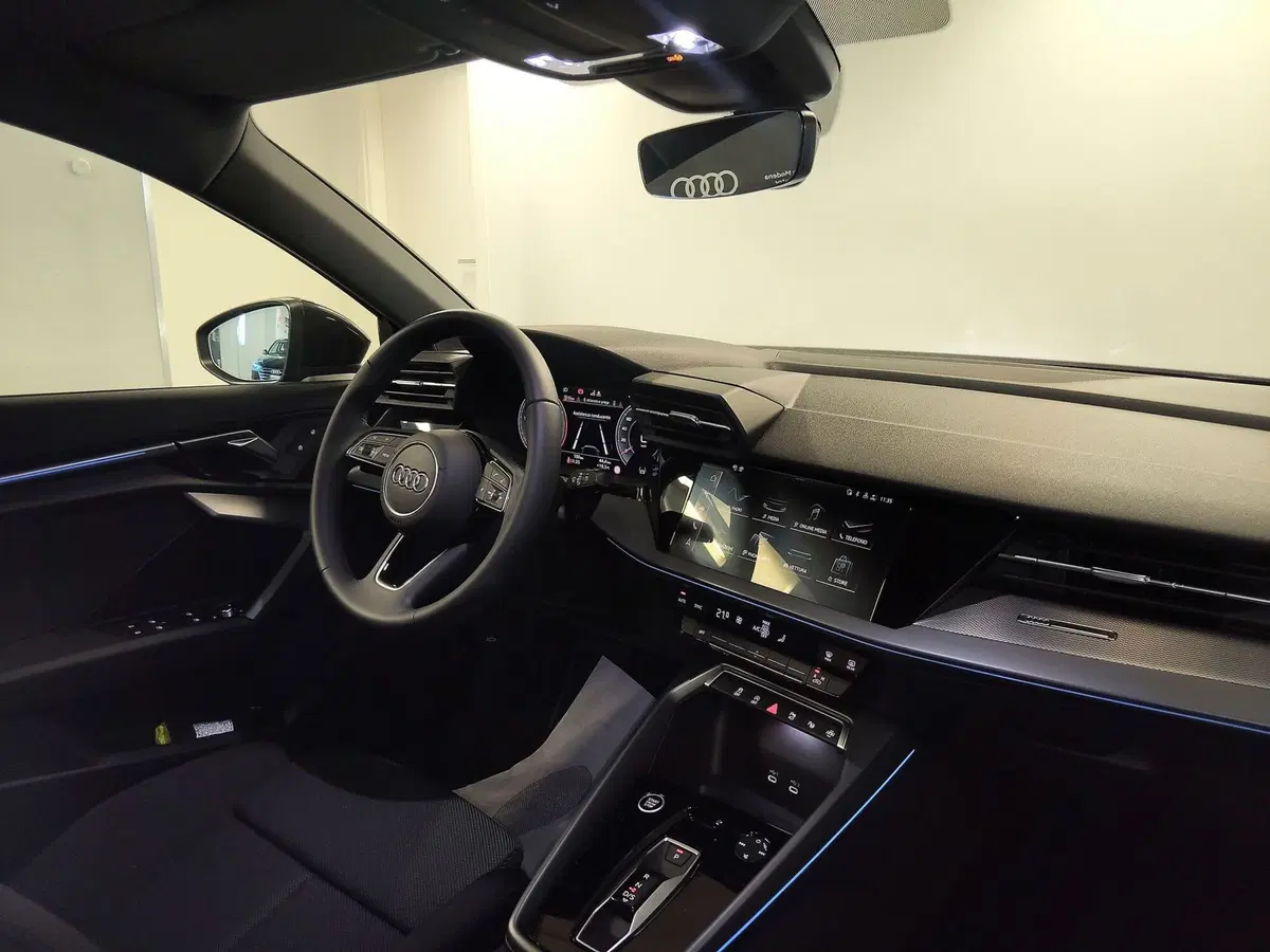 Audi A3 Sportback nuova a Modena (8)