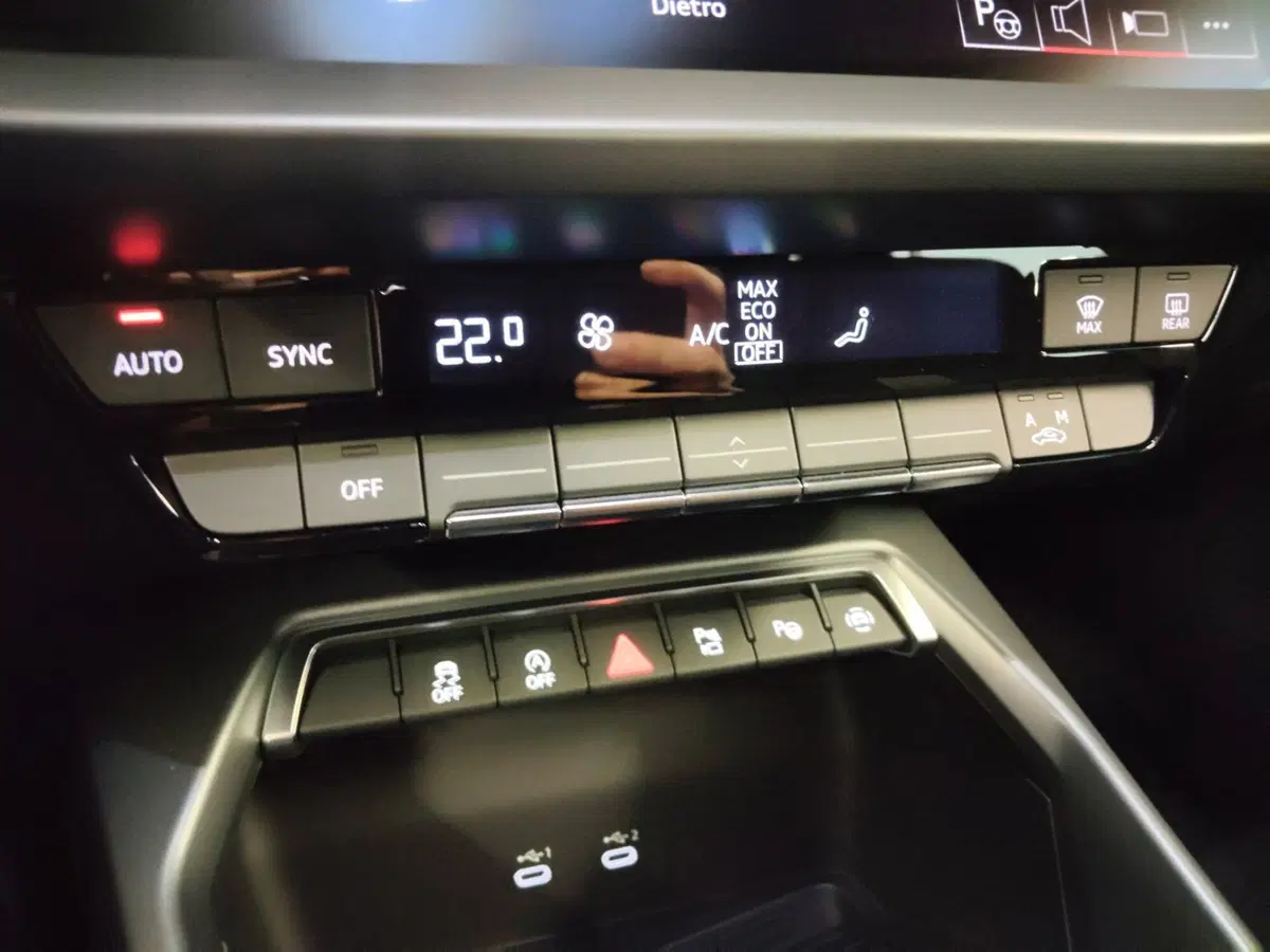 Audi A3 allstreet nuova a Modena (11)
