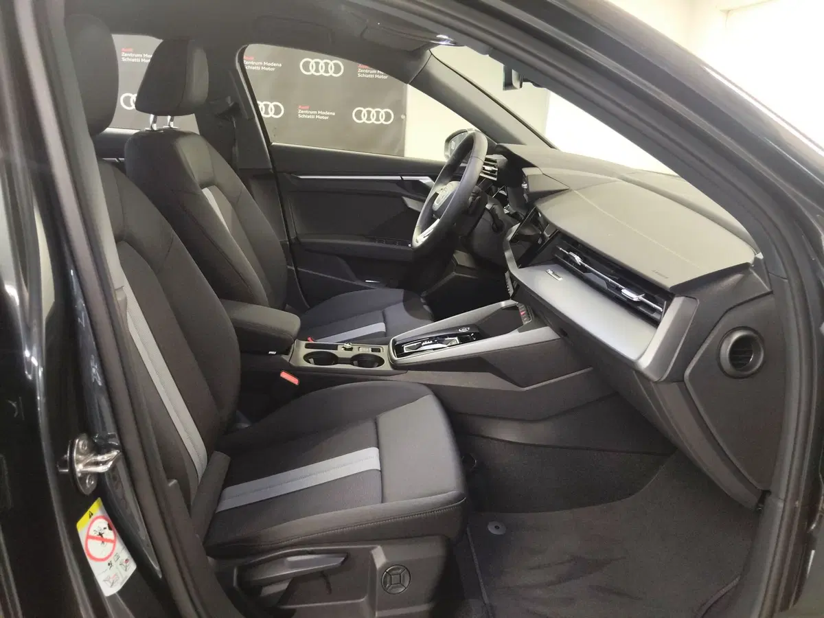 Audi A3 allstreet nuova a Modena (13)