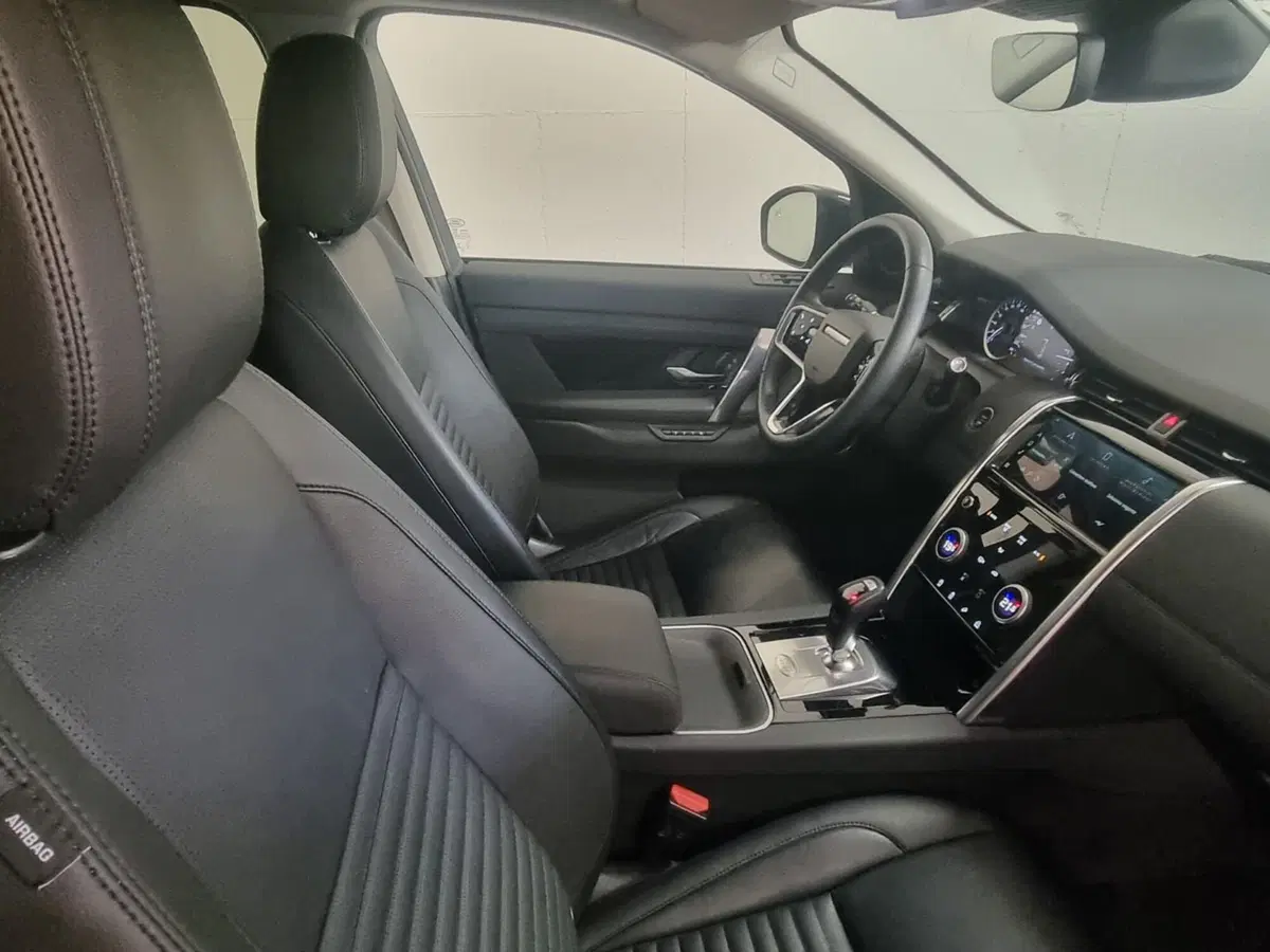 Land Rover Discovery Sport usata a Brescia (3)
