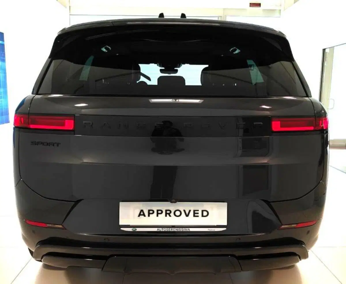 Land Rover Range Rover Sport usata a Venezia (10)