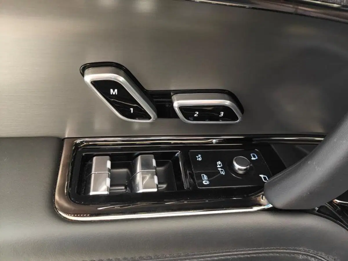 Land Rover Range Rover Sport usata a Venezia (3)
