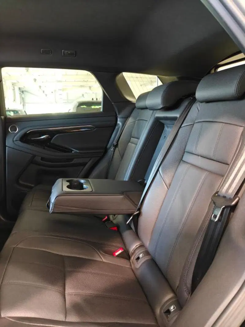 Land Rover Range Rover Evoque usata a Venezia (14)