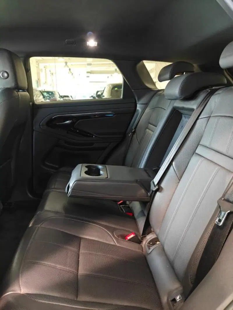 Land Rover Range Rover Evoque usata a Venezia (15)