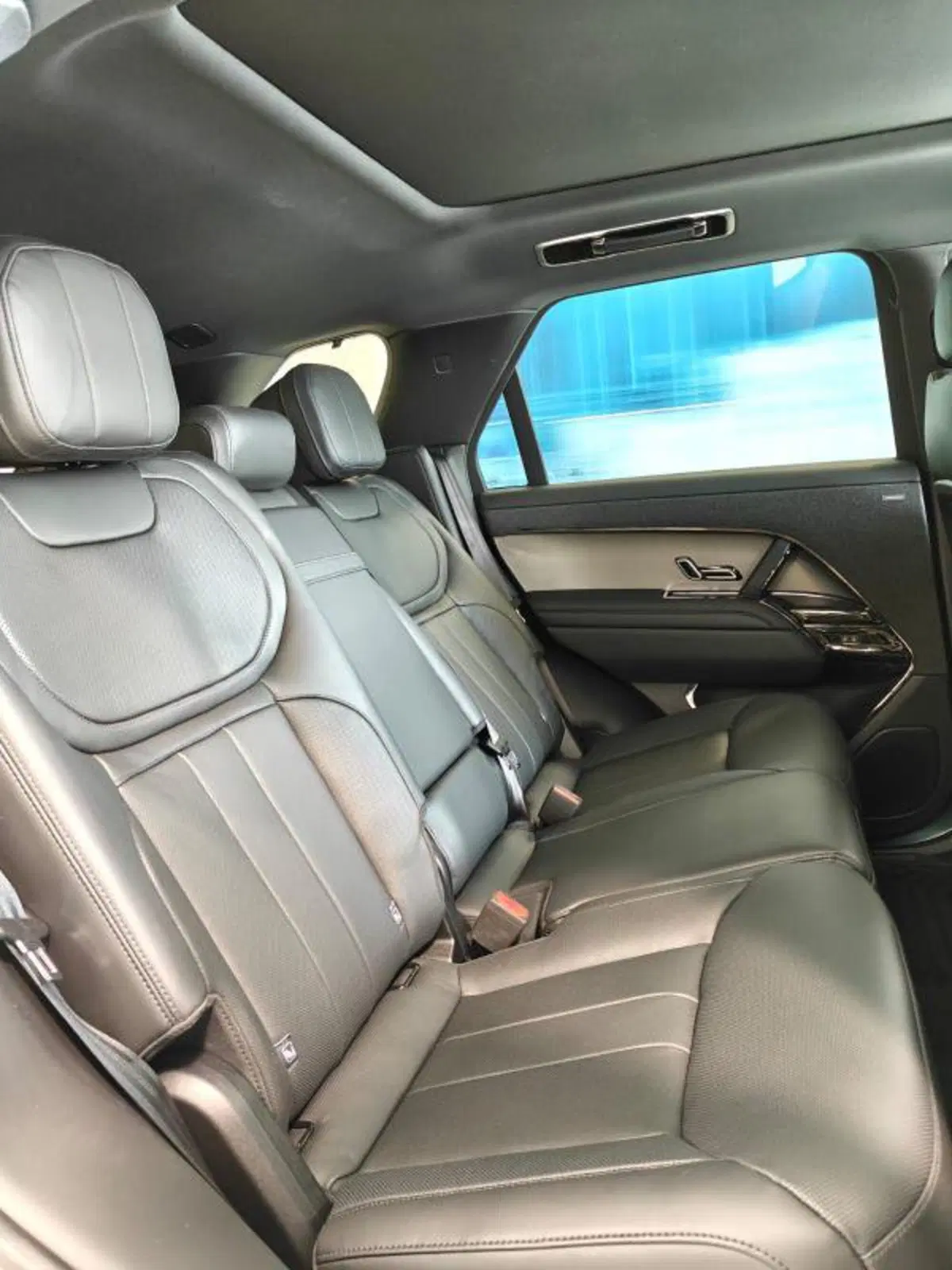 Land Rover Range Rover Sport usata a Venezia (13)