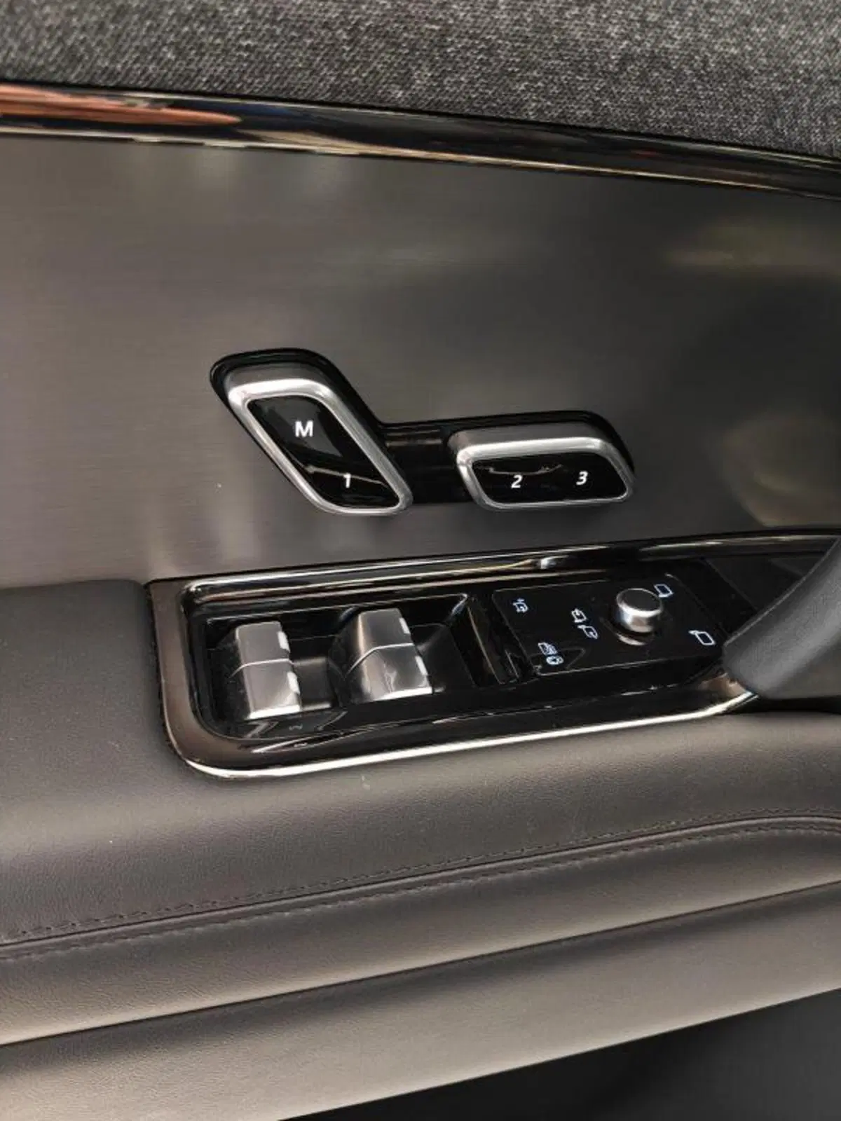 Land Rover Range Rover Sport usata a Venezia (2)