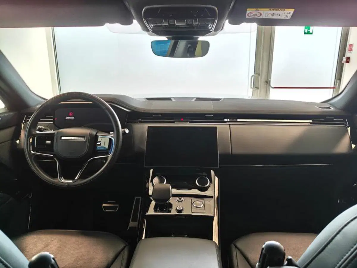Land Rover Range Rover Sport usata a Venezia (4)