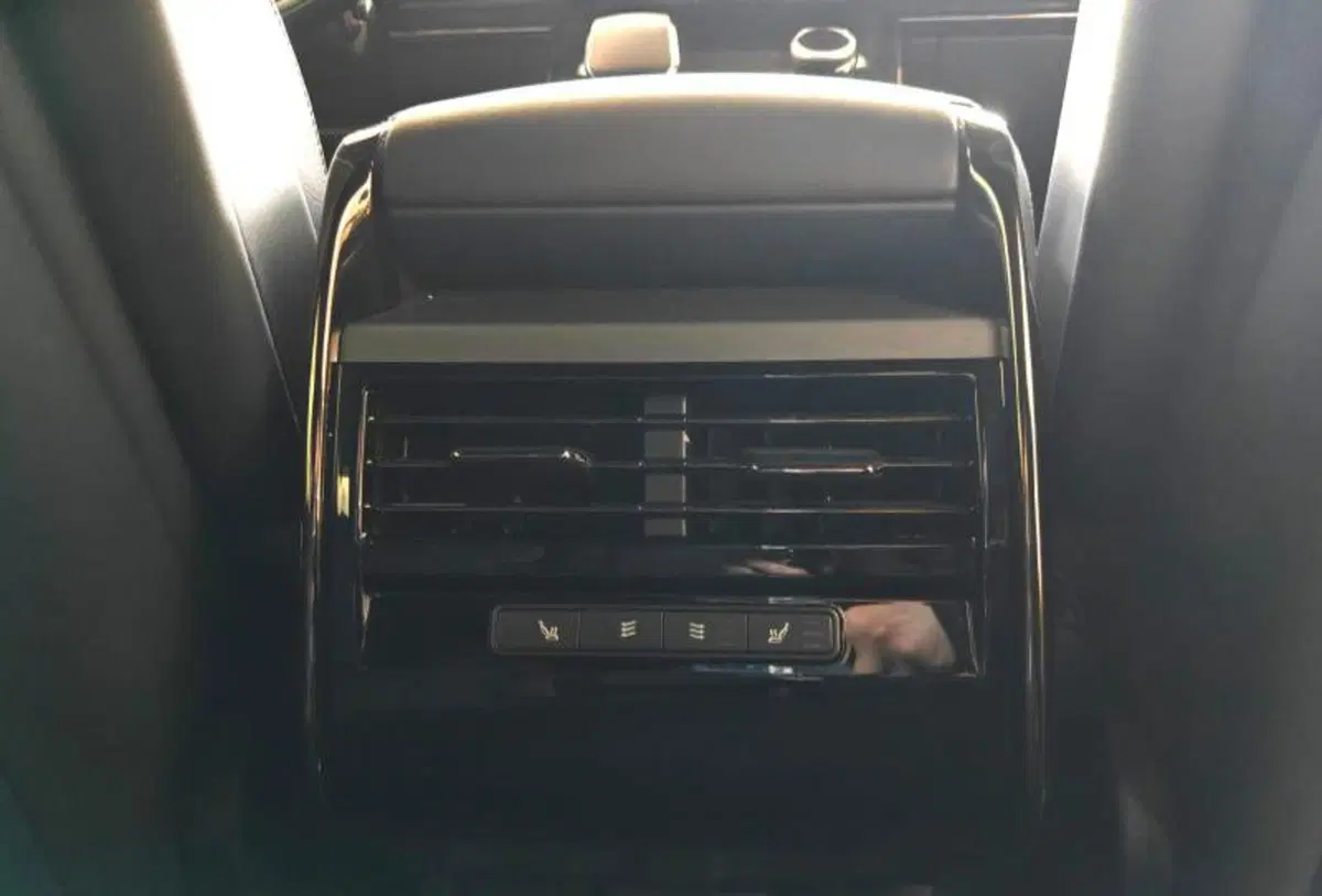Land Rover Range Rover Sport usata a Venezia (5)
