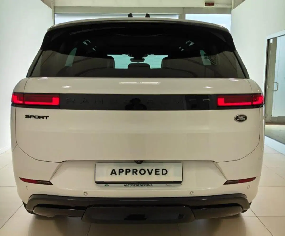 Land Rover Range Rover Sport usata a Venezia (8)