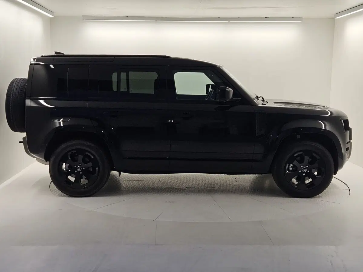 Land Rover Defender usata a Bergamo (6)