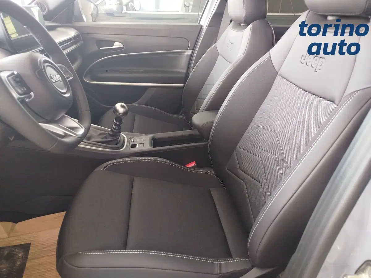Jeep Avenger nuova a Cuneo (11)