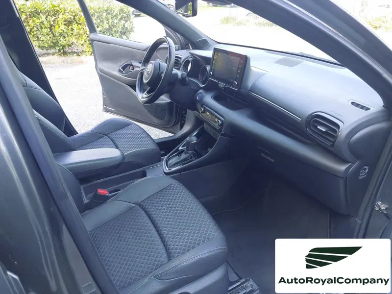 Toyota Yaris usata a Roma (15)