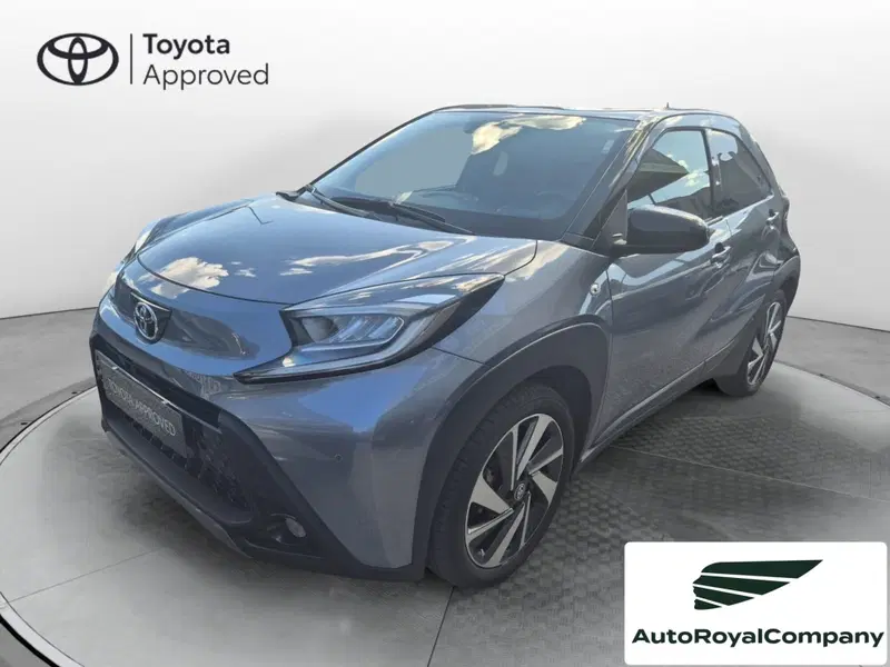 Toyota Aygo X usata a Roma