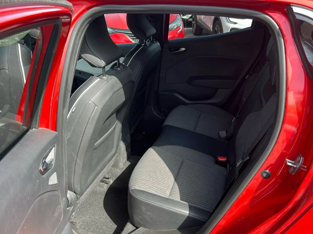Renault Clio usata a Roma (12)