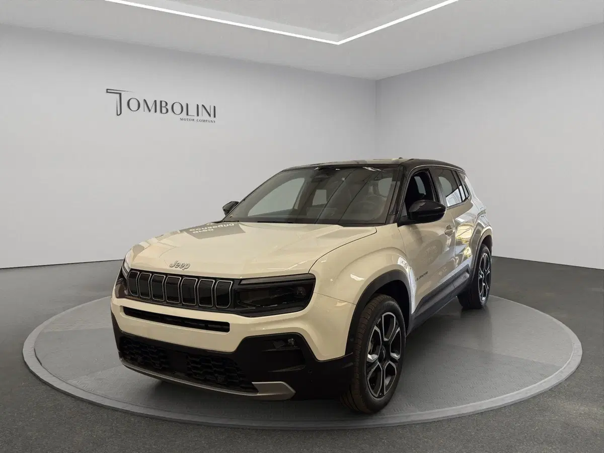 Jeep Avenger nuova a Macerata