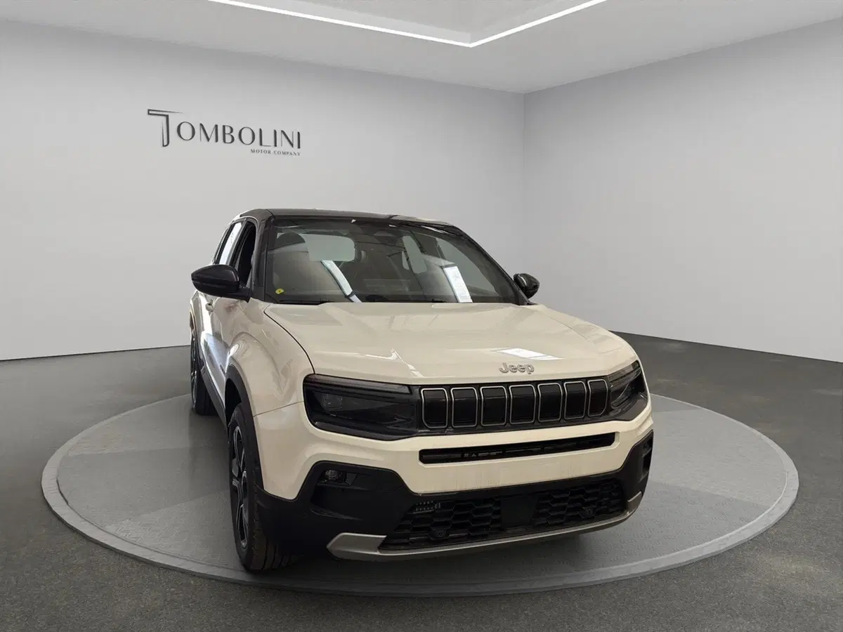 Jeep Avenger nuova a Macerata (3)