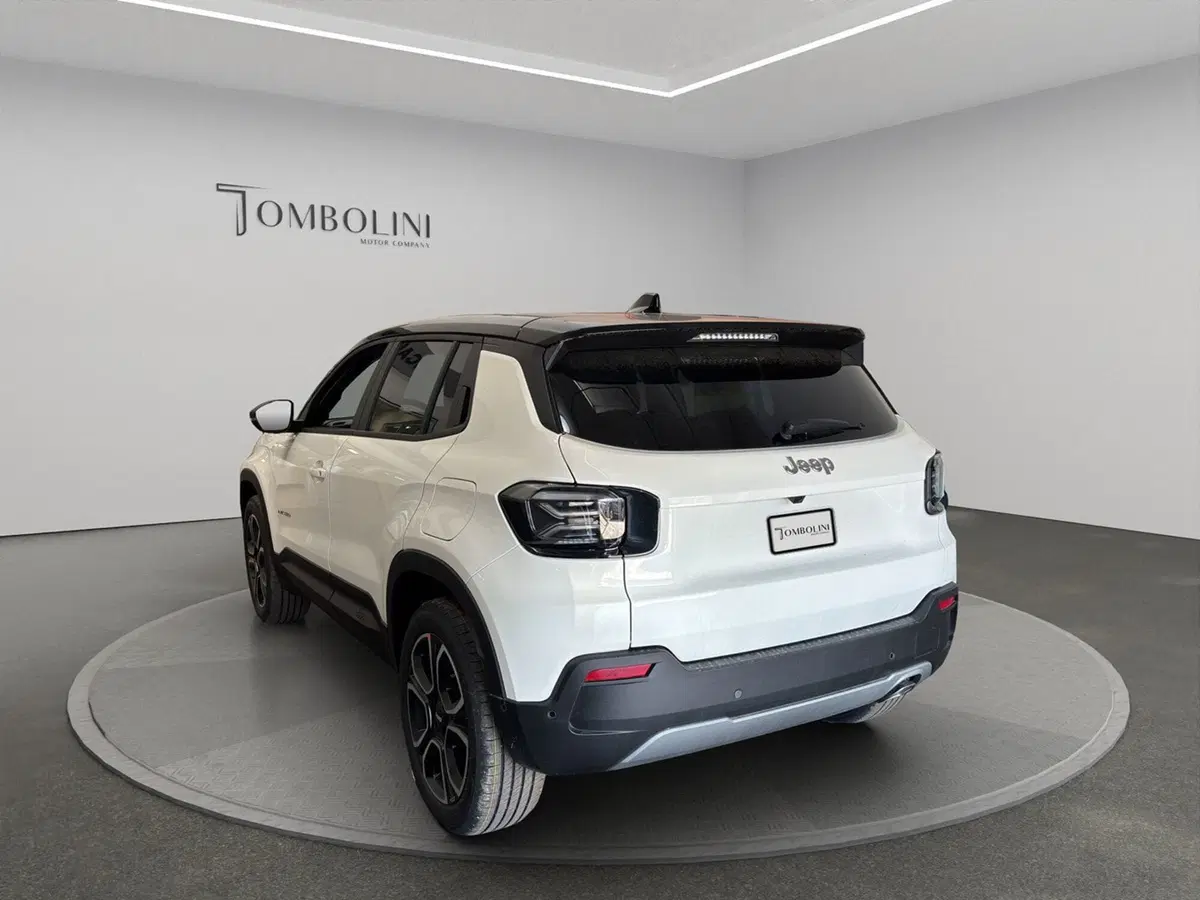 Jeep Avenger nuova a Macerata (7)