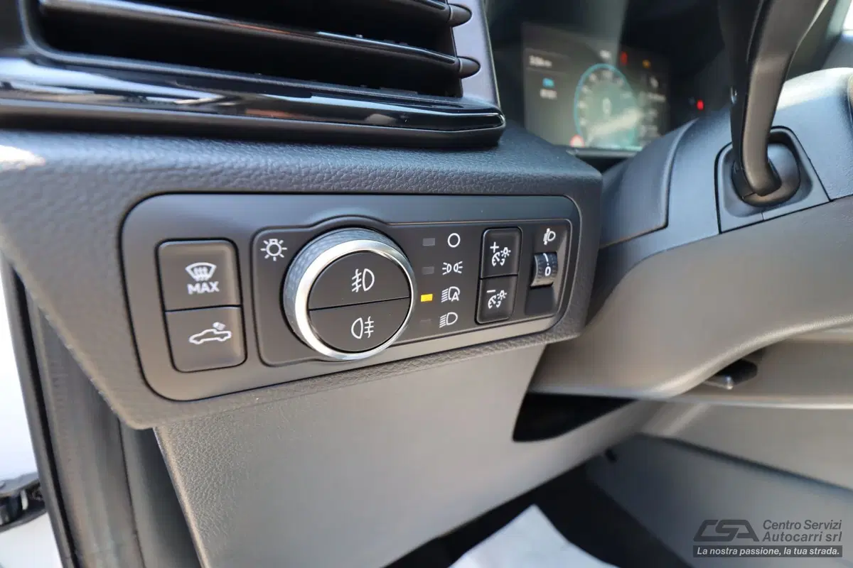 Volkswagen Amarok nuova a Bologna (13)