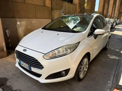 Ford Fiesta 1.5 TDCi 75CV 3 porte Titanium del 2014 usata a Genova