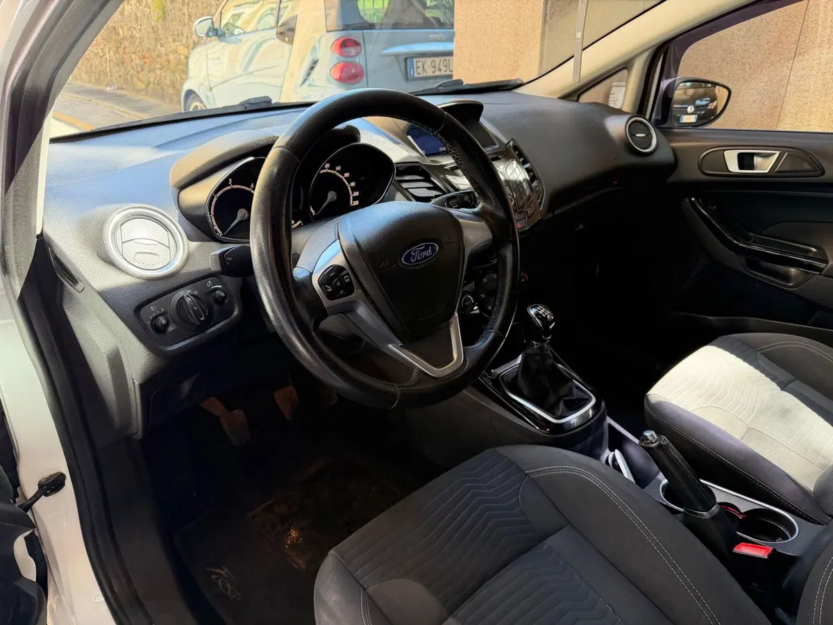 Ford Fiesta usata a Genova (7)