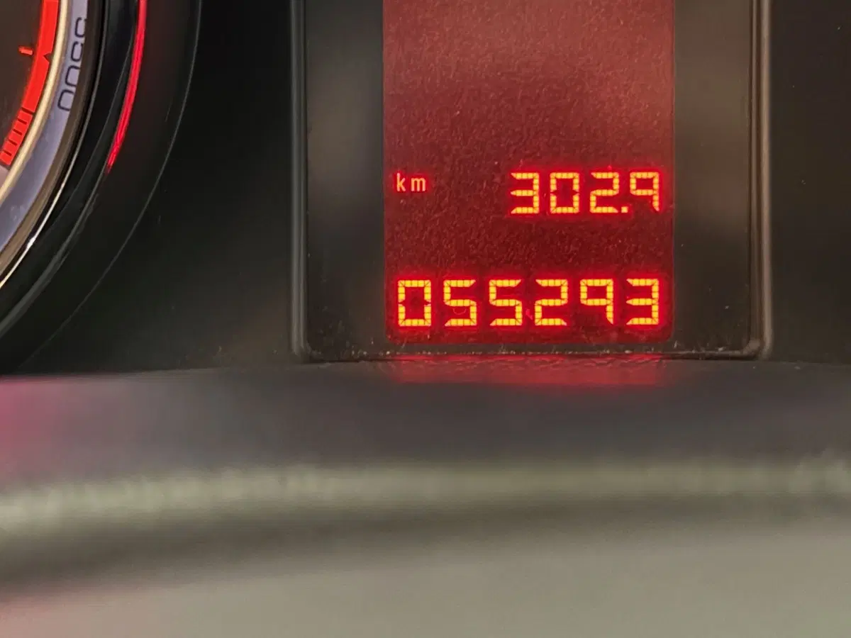Opel Mokka usata a Genova (12)