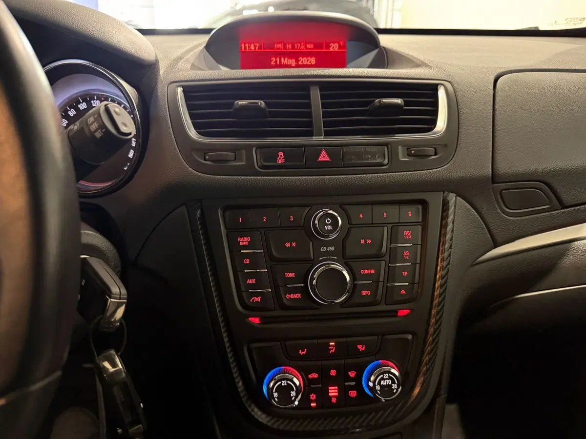 Opel Mokka usata a Genova (13)