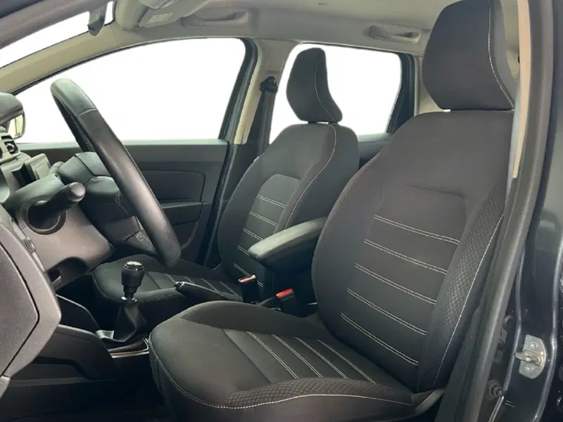 Dacia Duster usata a Roma (12)