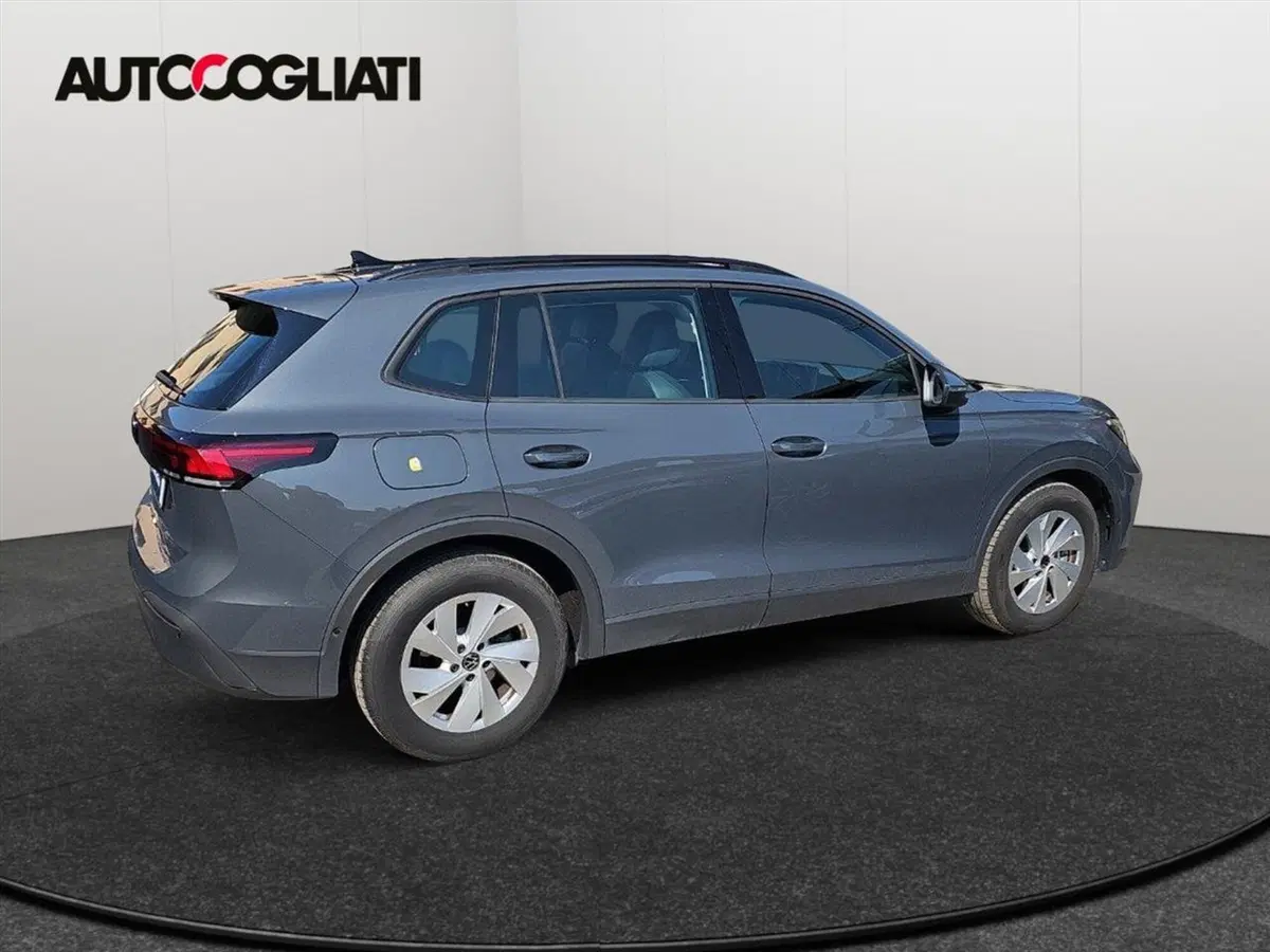 Volkswagen Tiguan usata a Lecco (6)
