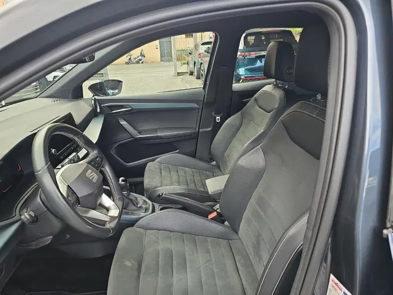 SEAT Arona usata a Lecco (11)