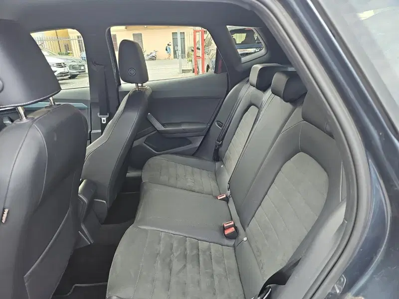 SEAT Arona usata a Lecco (12)