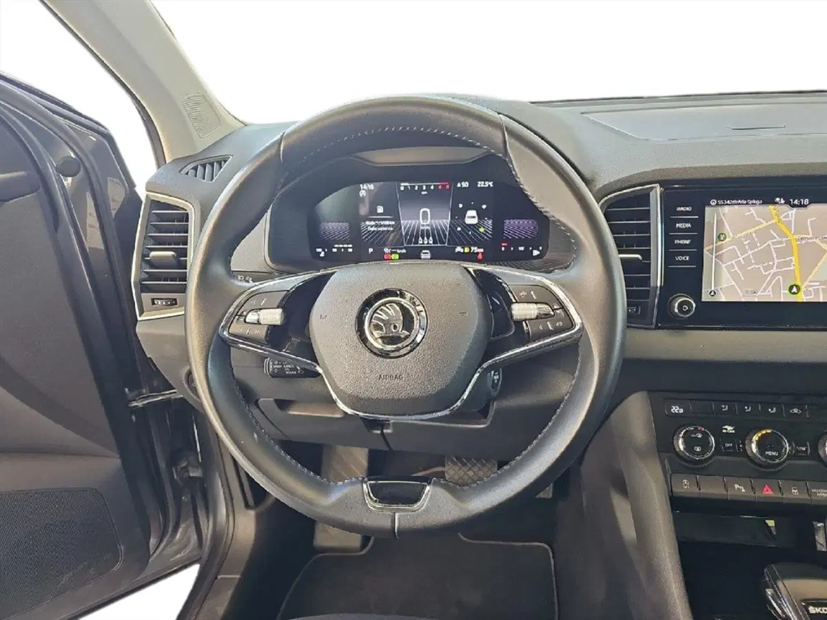 Skoda Karoq usata a Lecco (10)