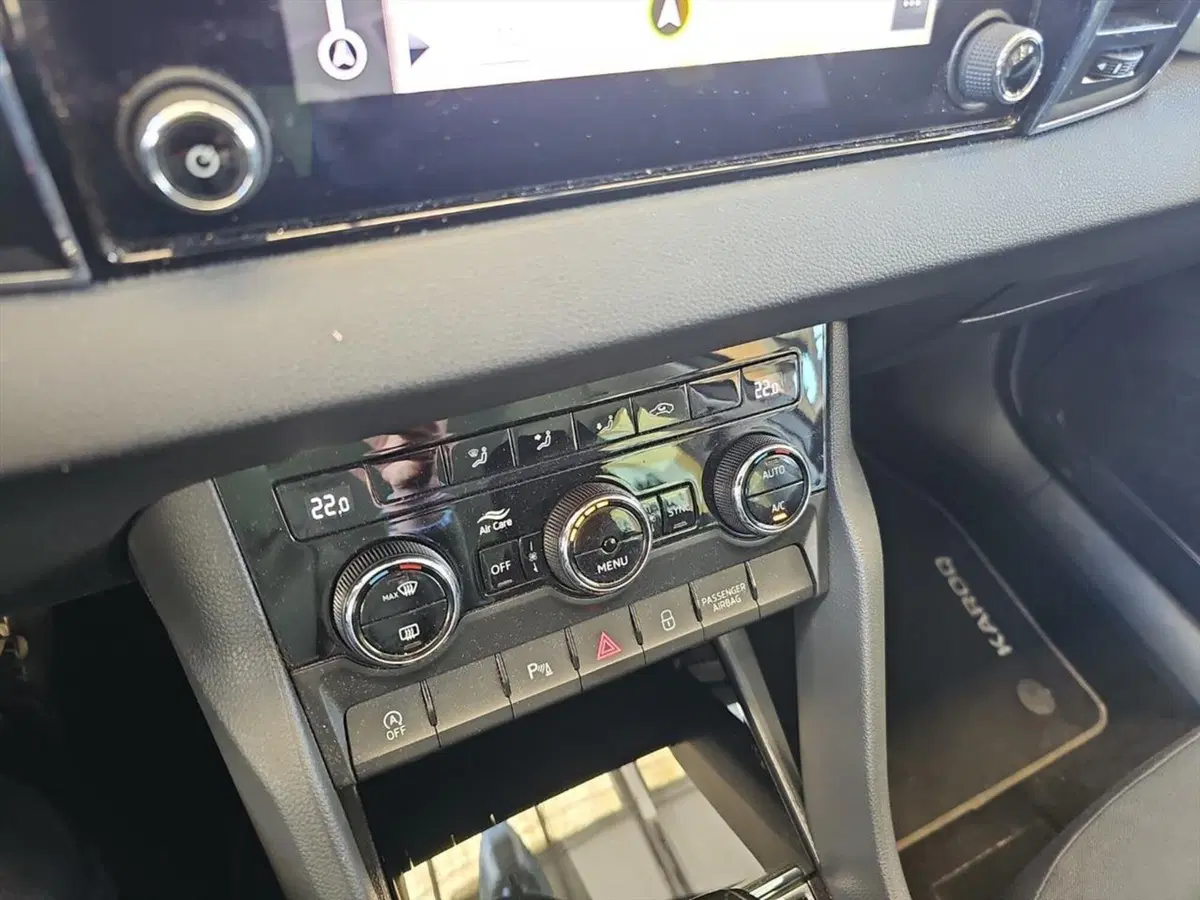 Skoda Karoq usata a Lecco (14)