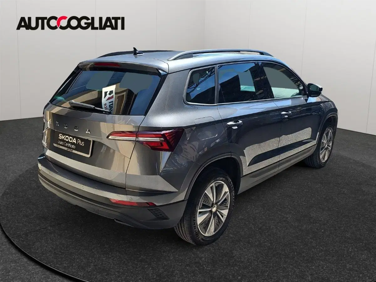 Skoda Karoq usata a Lecco (7)