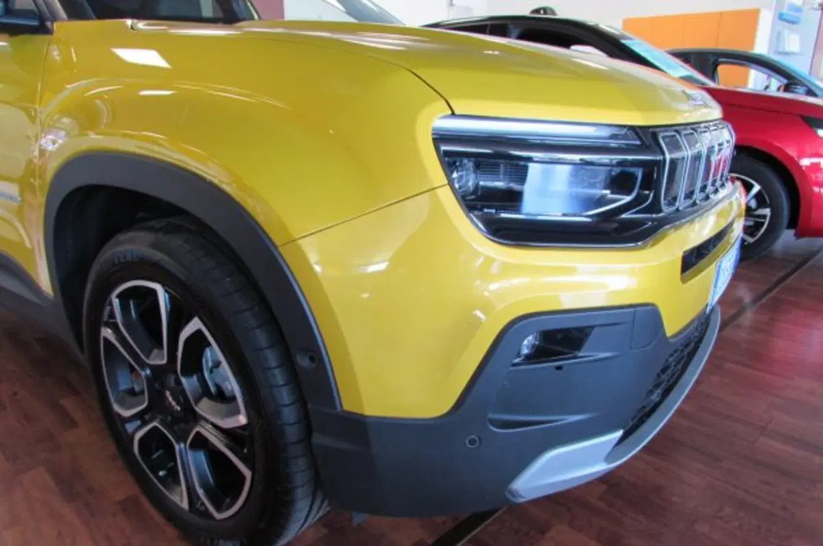 Jeep Avenger usata a Milano (19)