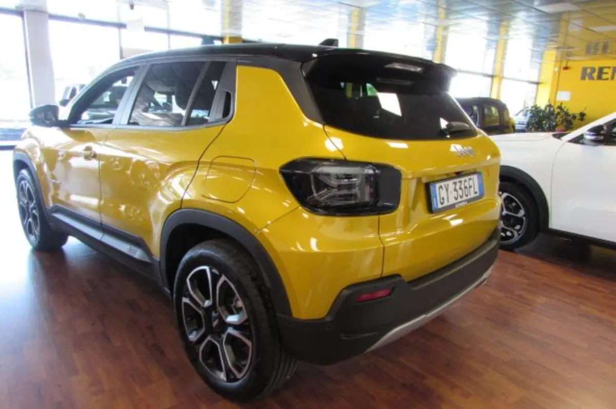 Jeep Avenger usata a Milano (5)
