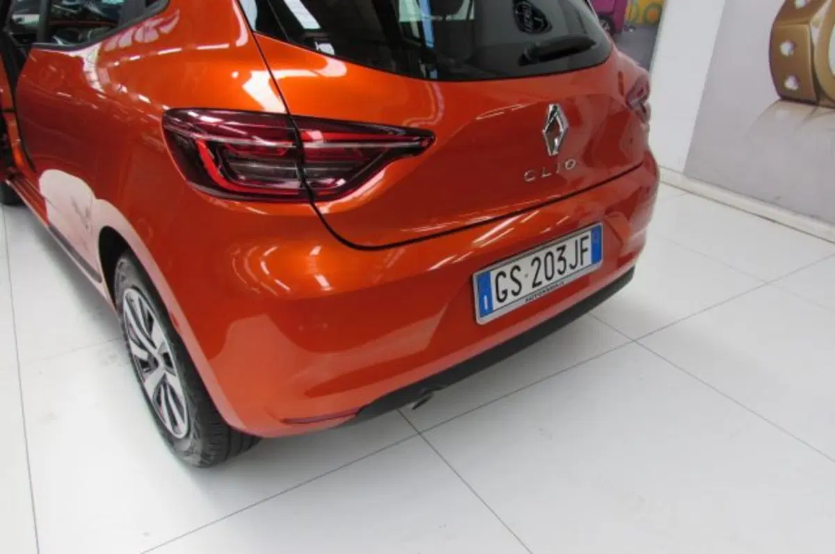 Renault Clio usata a Milano (15)