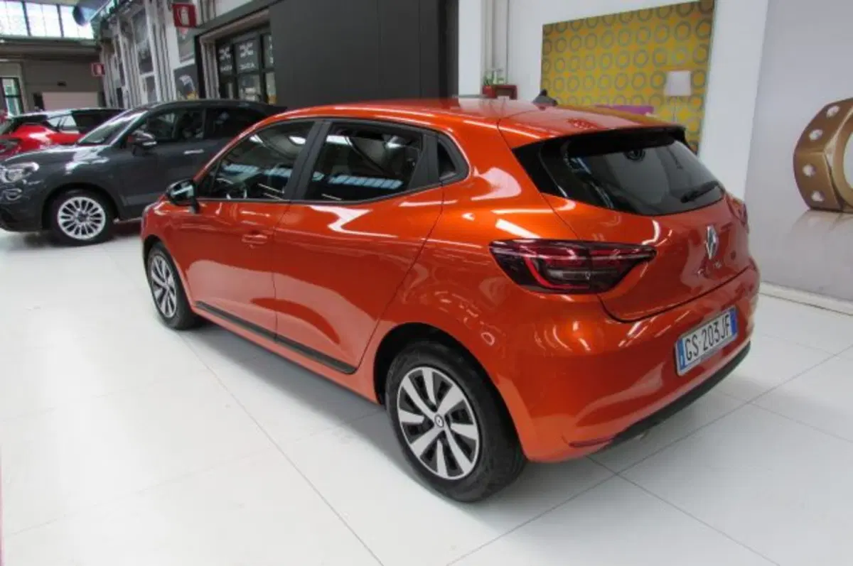 Renault Clio usata a Milano (4)