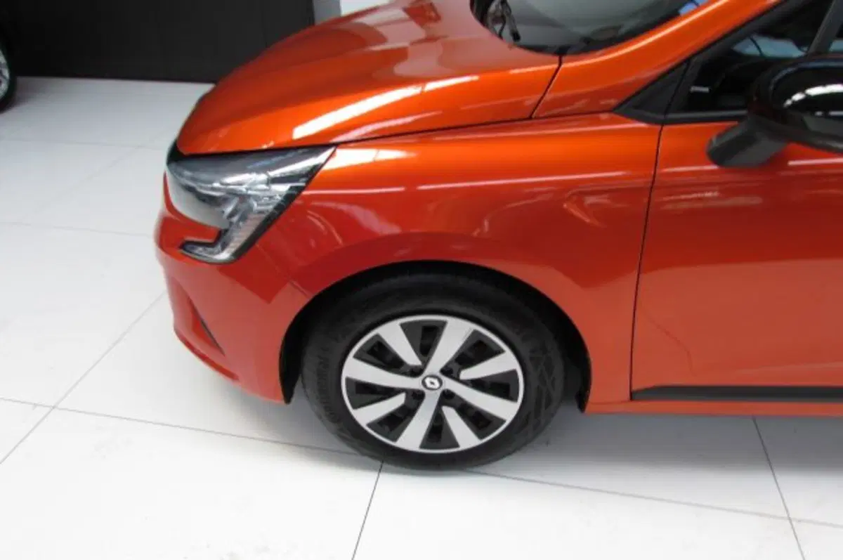 Renault Clio usata a Milano (6)