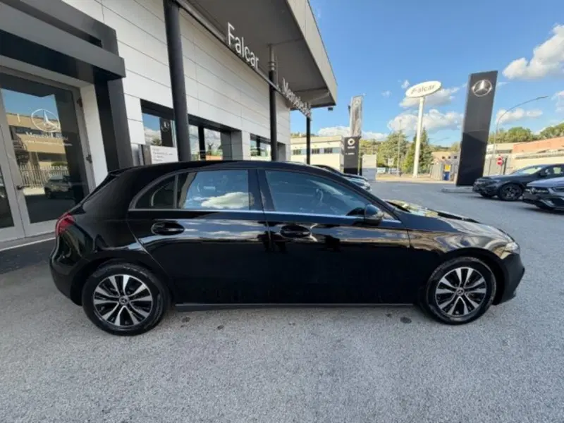 Mercedes-Benz Classe A Sedan usata a Potenza (3)