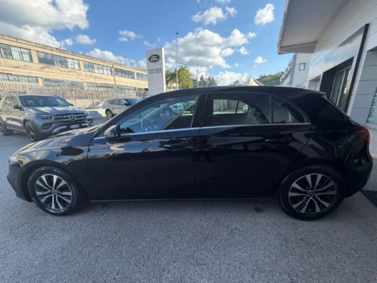 Mercedes-Benz Classe A Sedan usata a Potenza (5)