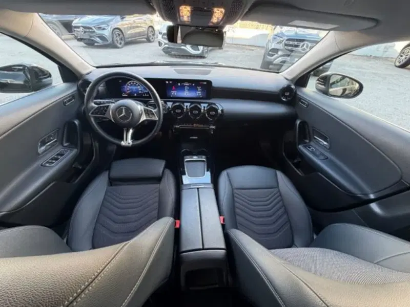 Mercedes-Benz Classe A Sedan usata a Potenza (6)