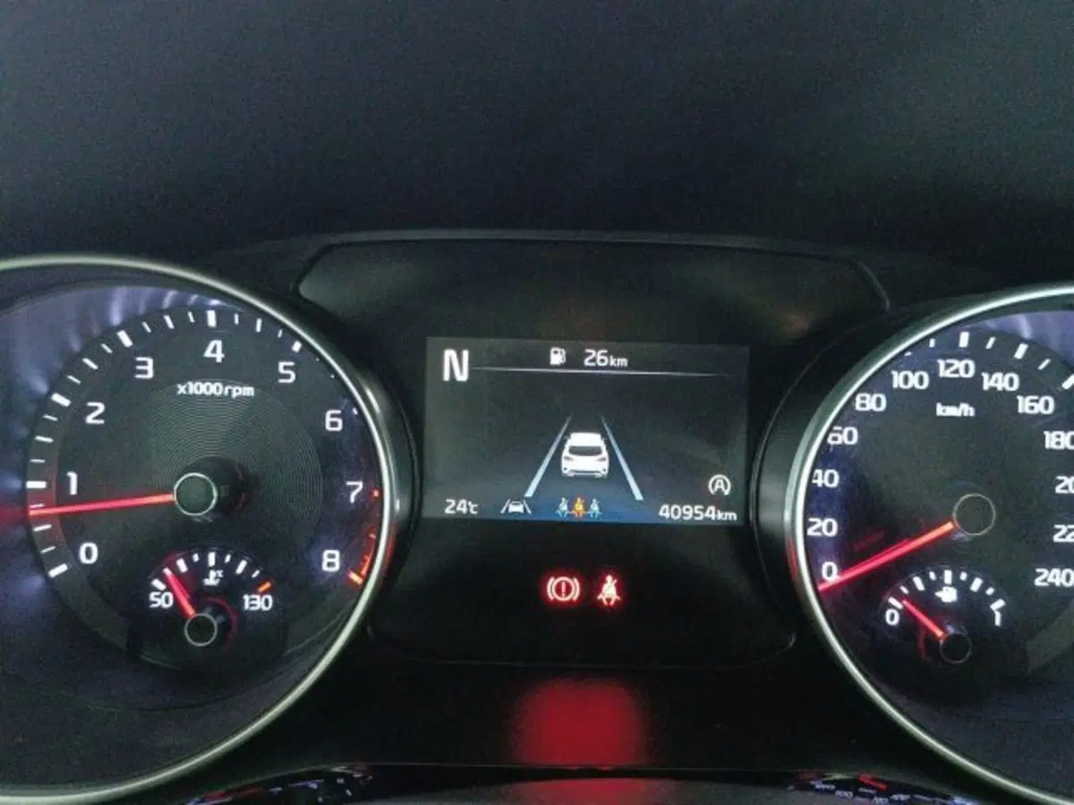 Kia XCeed usata a Catania (15)