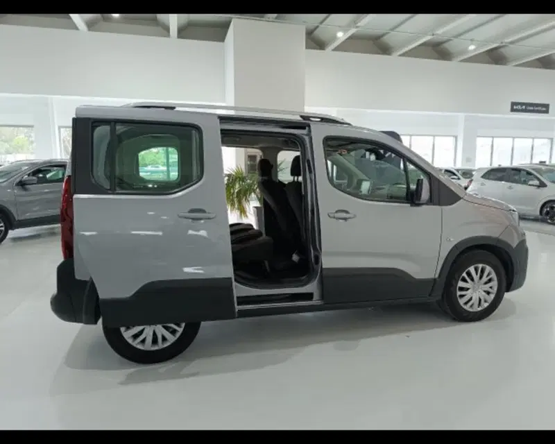 Peugeot Rifter usata a Catania (7)